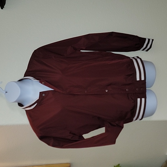 Goodfellow & Co. Maroon bomber jacket size L women's - Picture 2 of 11